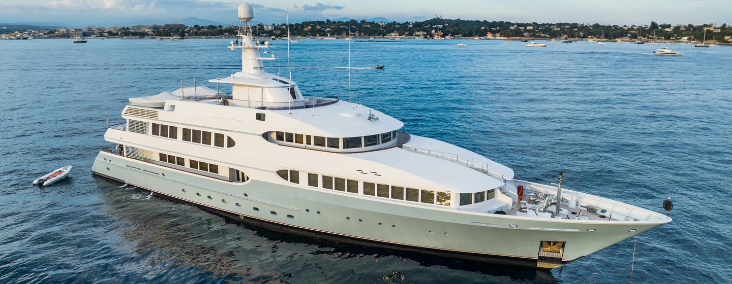 Superyacht Olympus at anchor 