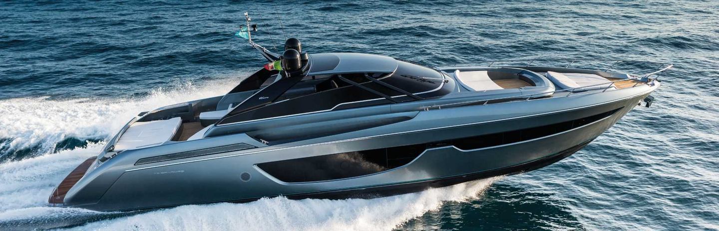 Riva 76' Bahamas Yachts (2015 - 2022), Example 1