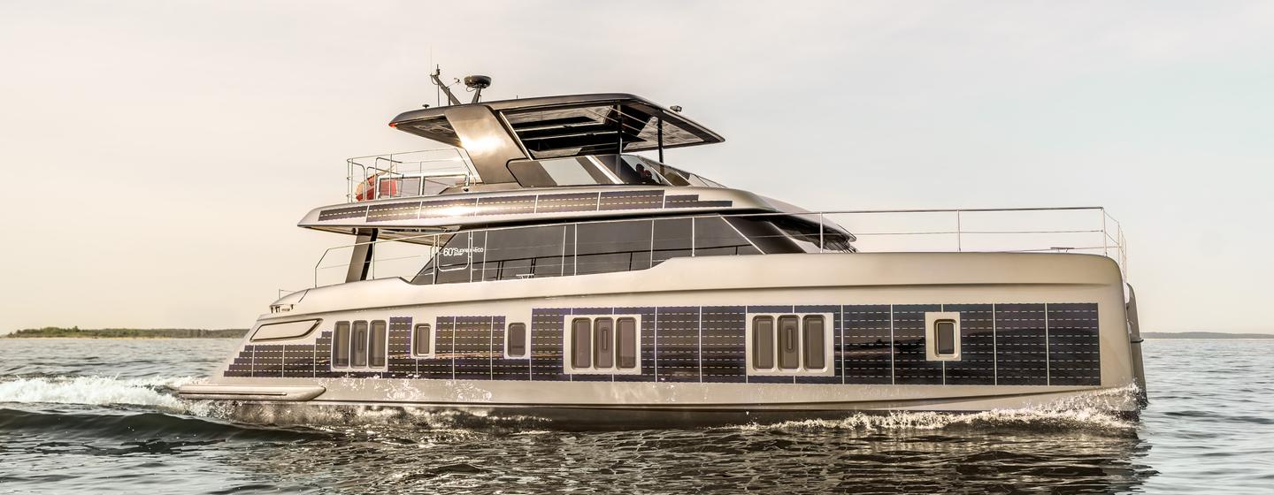 60 Sunreef Power Eco 60  starboard side profile, water level, underway