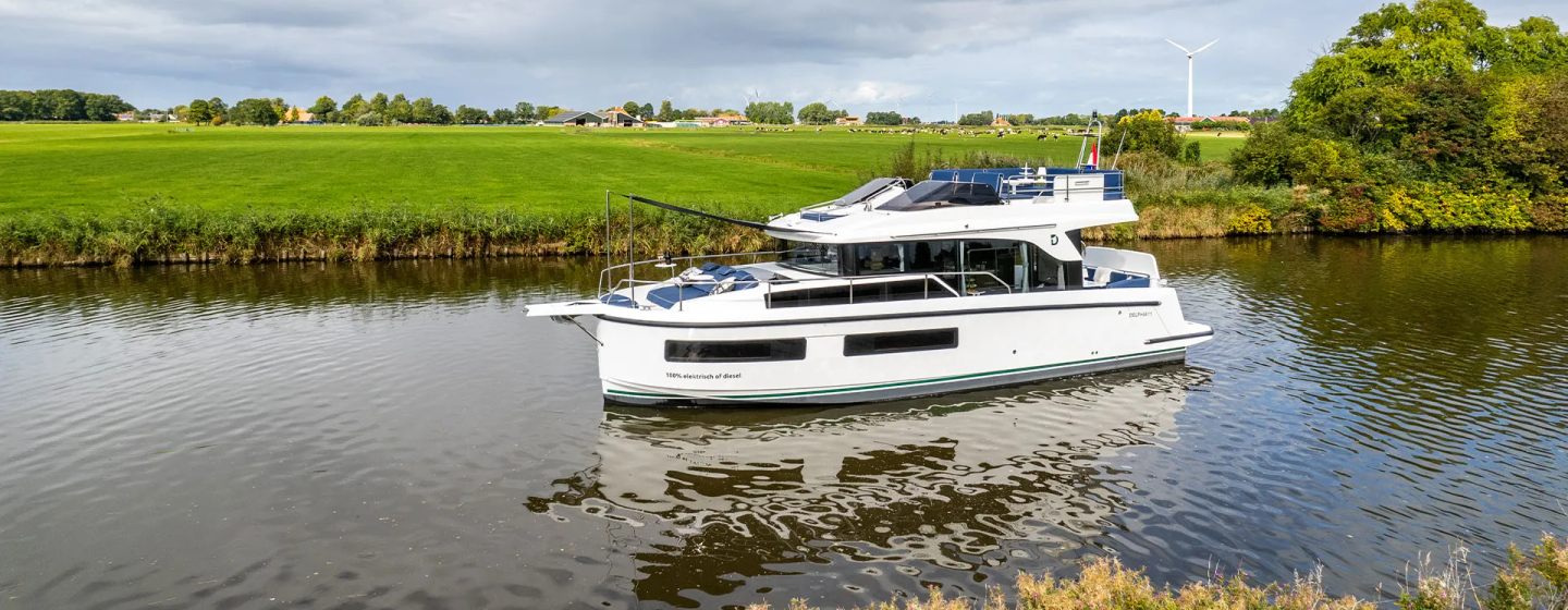 Delphia 11 Flylounge Boats (Mk1, 2023 - 2026), Example 1