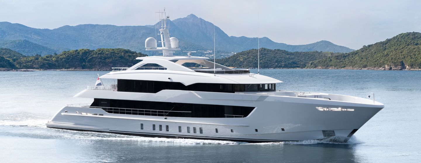 Rendering of Superyacht Agnetha under way 