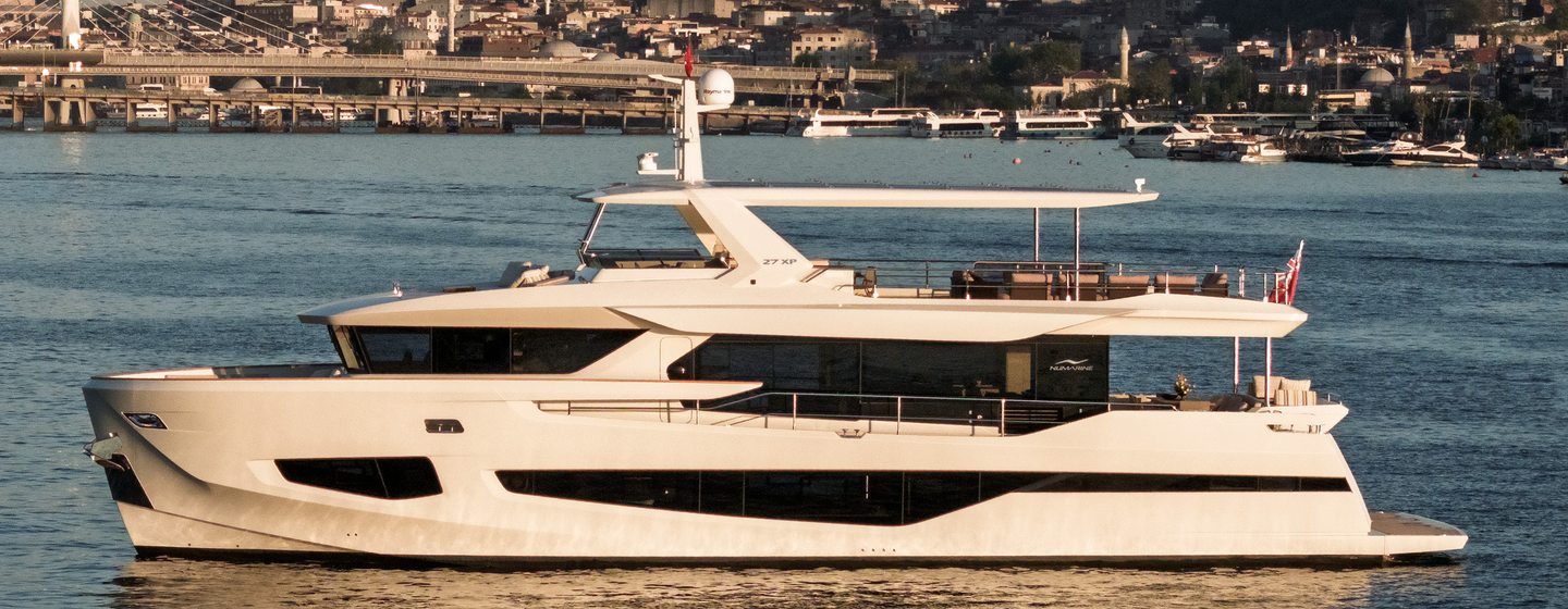 Numarine 27 XP Open motor yacht at anchor side view 