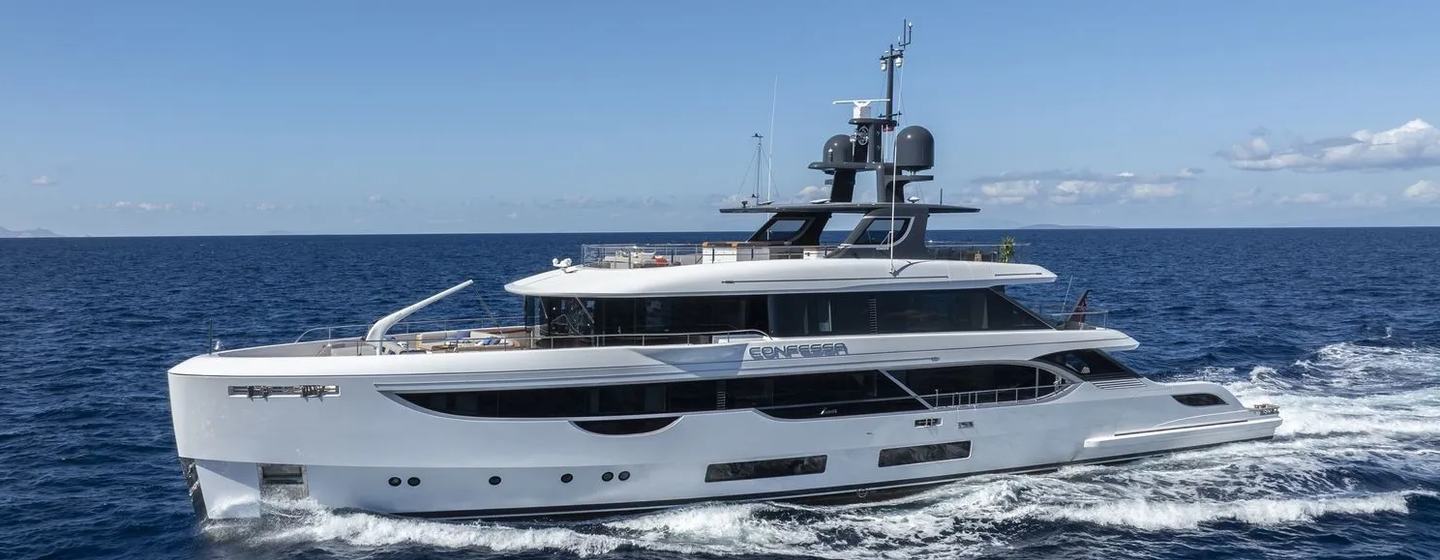 Benetti motor yacht Confessa underway side view 