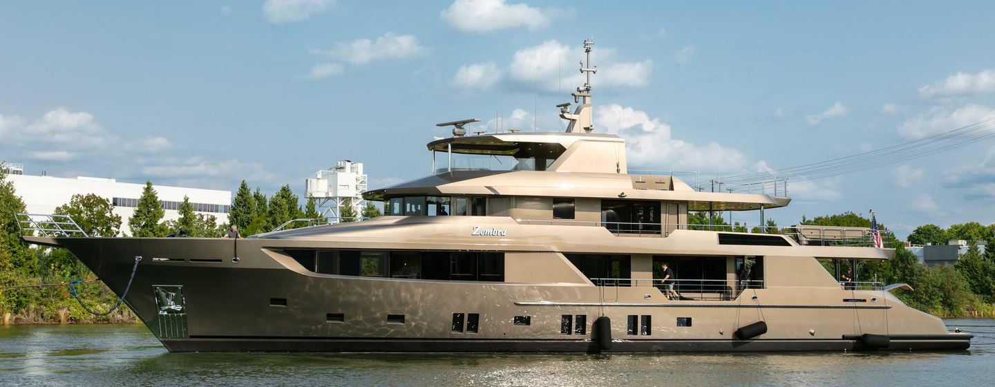 Delta Marine superyacht Zembra at anchor side view 