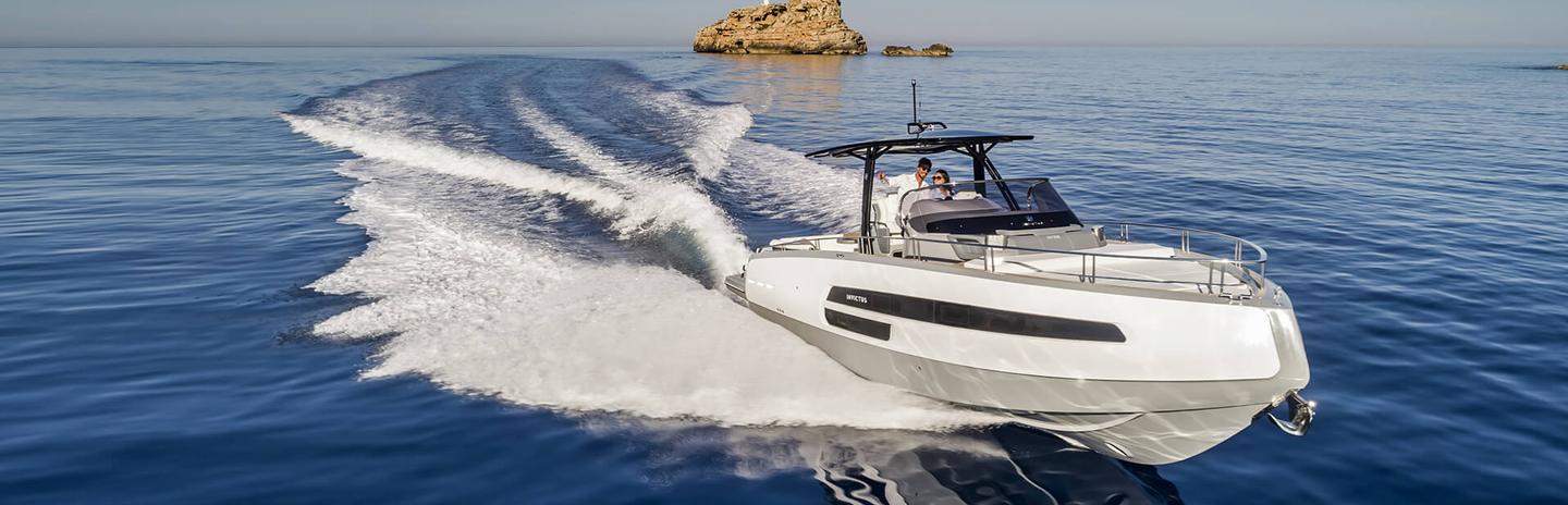 Invictus GT370 Boats, Example 1