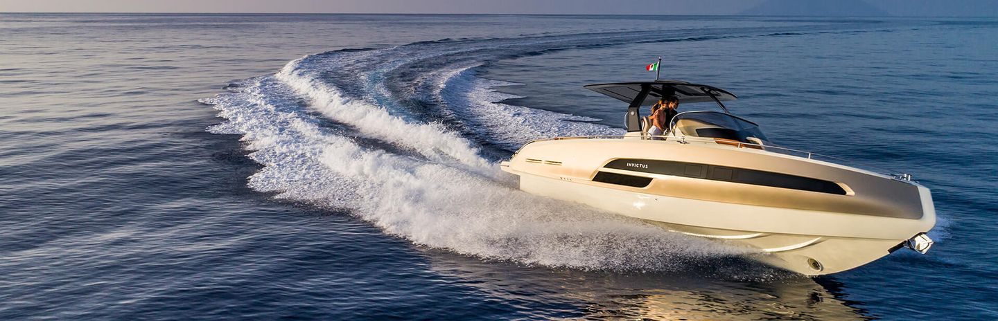 Invictus GT320 Boats, Example 1