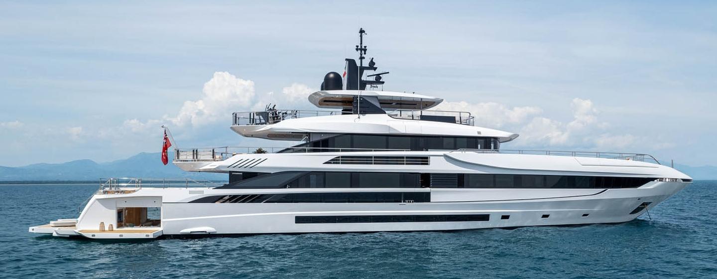 Superyacht FELICITÁ at anchor