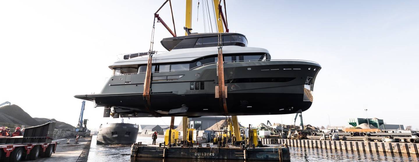 Steeler Ocean Explorer 85 motor yacht Moss being lowered into water at launch