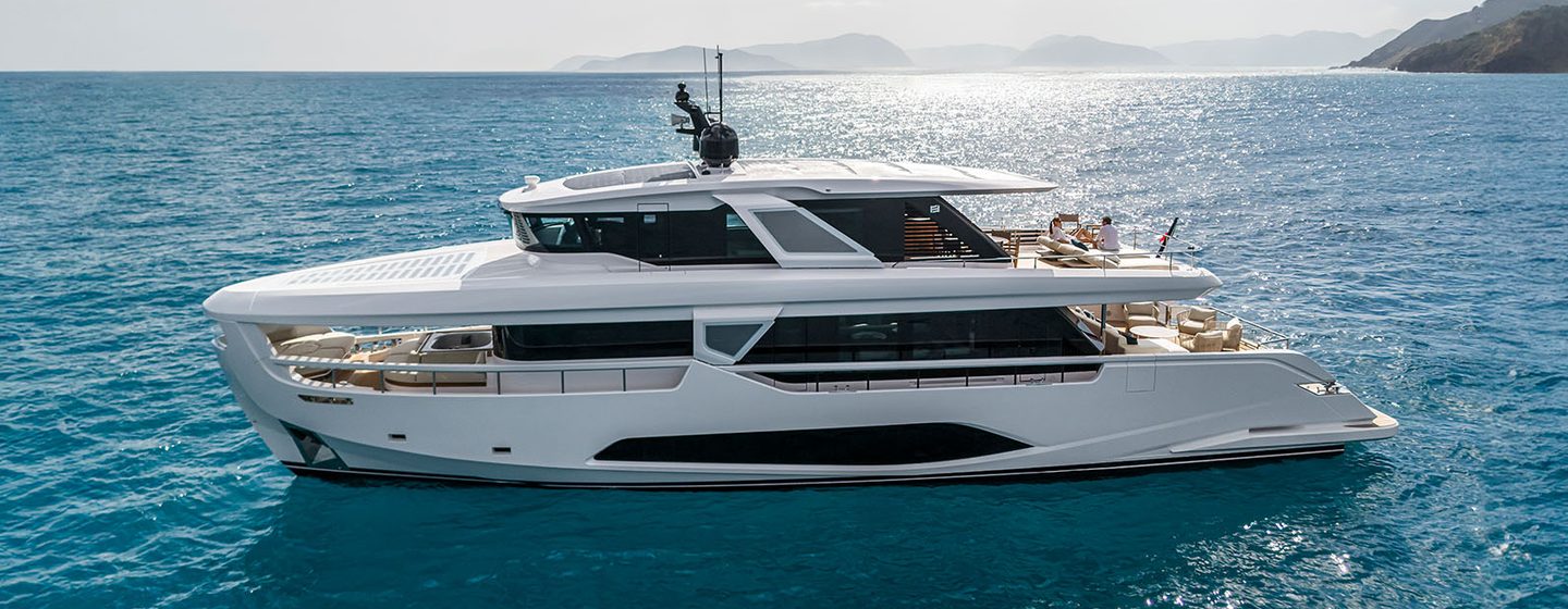 Ferretti Yachts INFYNITO 90 and Ferretti 670 to Make U.S. Premiere at FLIBS 2024 photo 1