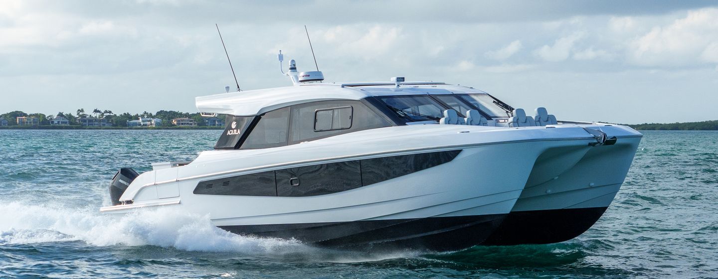 Aquila 42 Coupé catamaran under way