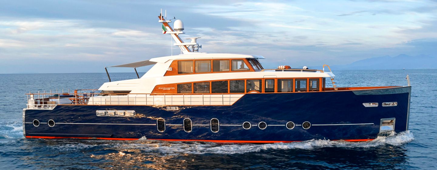 First Picchiotti Gentleman 24 underway side view 