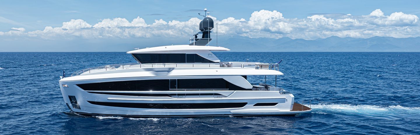 Horizon FD80 Skyline Yachts, Example 1