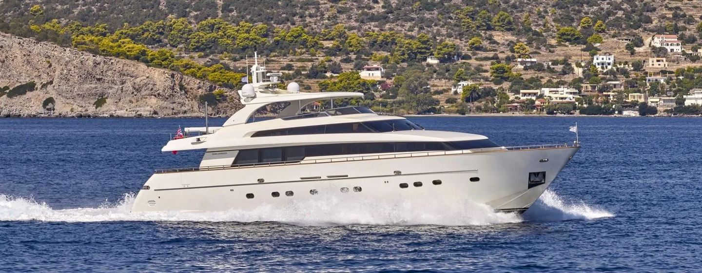 Sanlorenzo yacht Oasis underway side view 