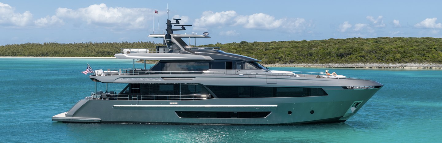 Ocean Alexander 35P Yachts, Example 1