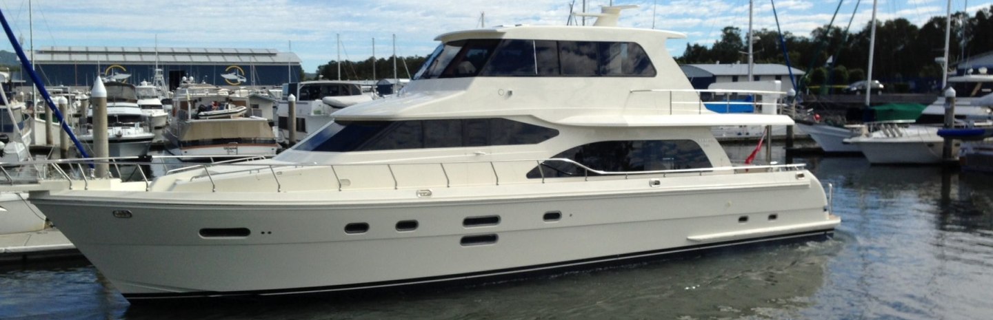 Hampton 700 Skylounge Yachts (2014 - 2023), Example 1