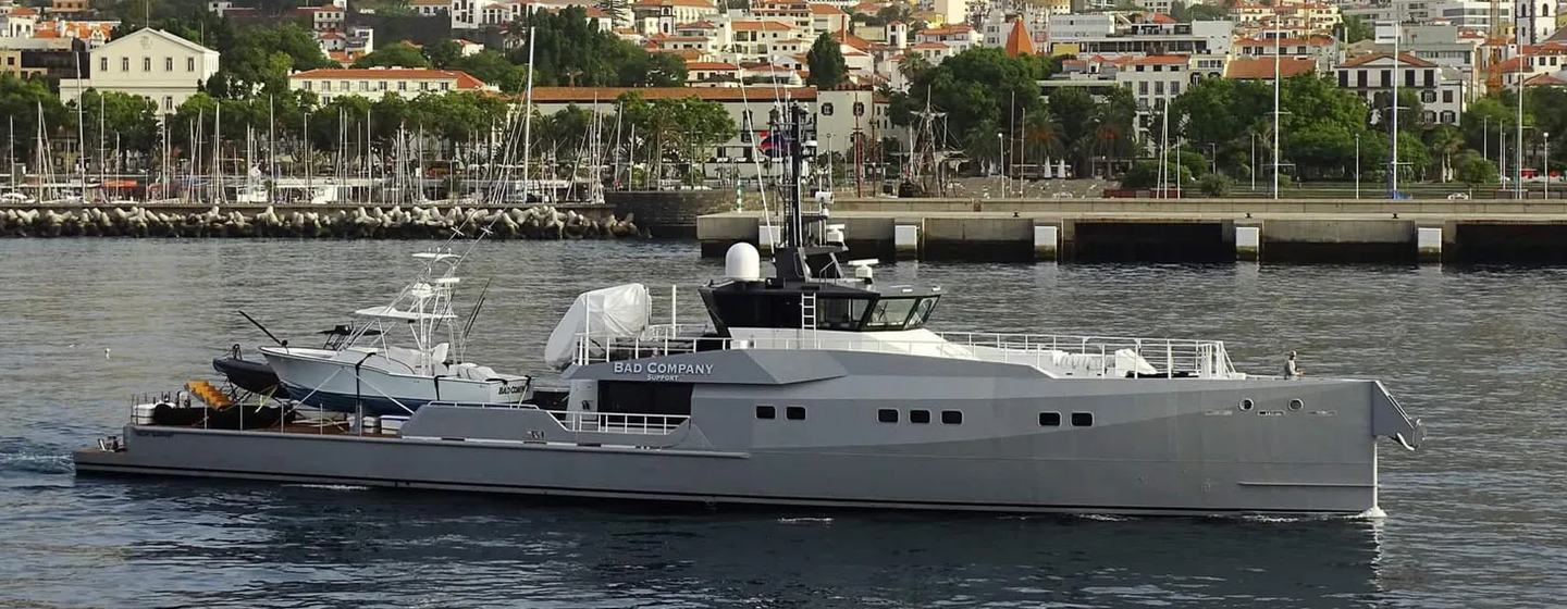  Bad Company Support at anchor