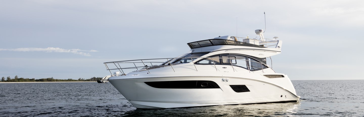 Sea Ray Fly 400 Yachts (2015 - 2018), Example 1