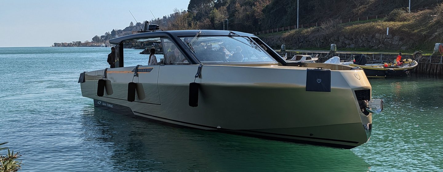First Forte 47 Gran Turismo dayboat moored 