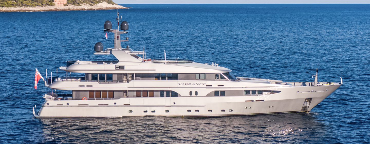 Superyacht Vibrance at anchor 