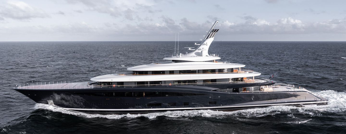 Superyacht Breakthrough under way 