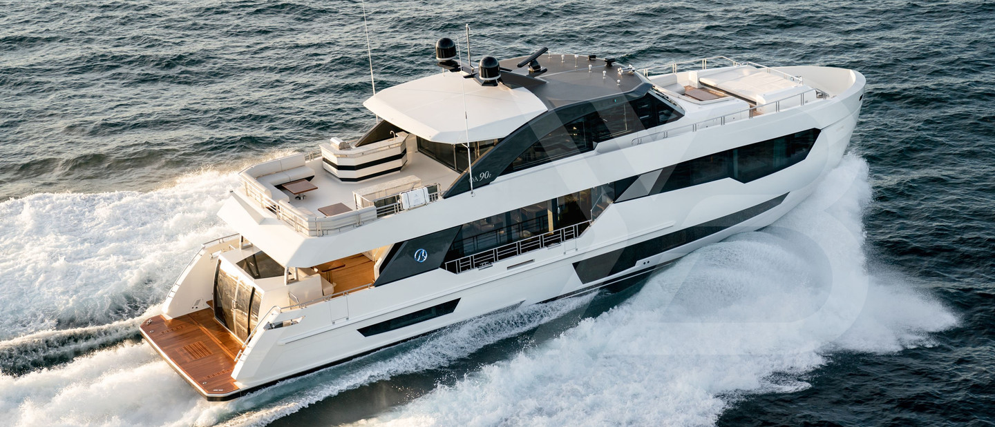 Ocean Alexander 90R Enclosed Review (2019 Edition) image 2