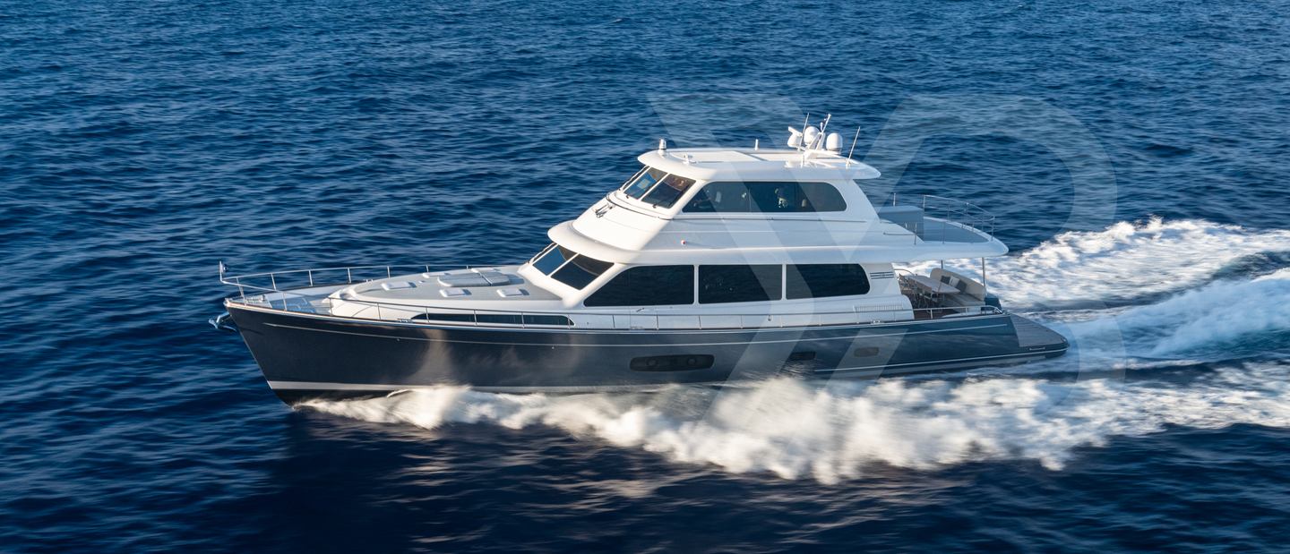 Grand Banks GB85 Skylounge Review (2022 Edition) image 1