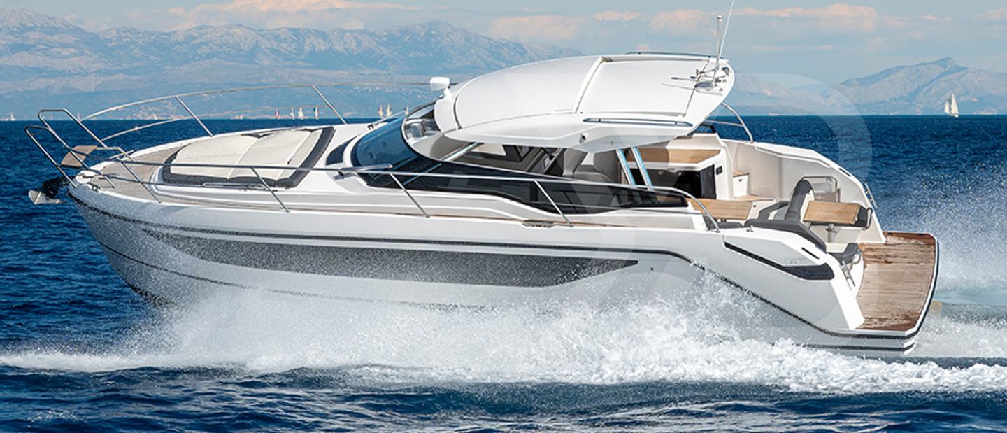 Bavaria Yachts SR35 OT Review (2025 Edition) by Aquaholic image 1