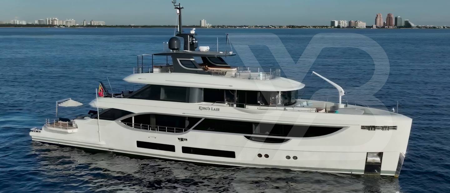 Benetti Oasis 34M Review (2023 Edition) image 1