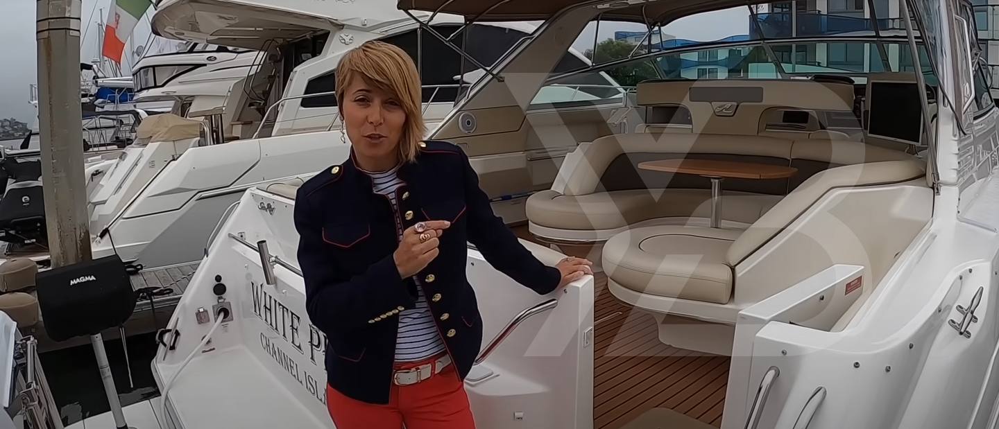 Sea Ray 500 Sundancer  Review (1994 Edition) by NautiStyles image 1