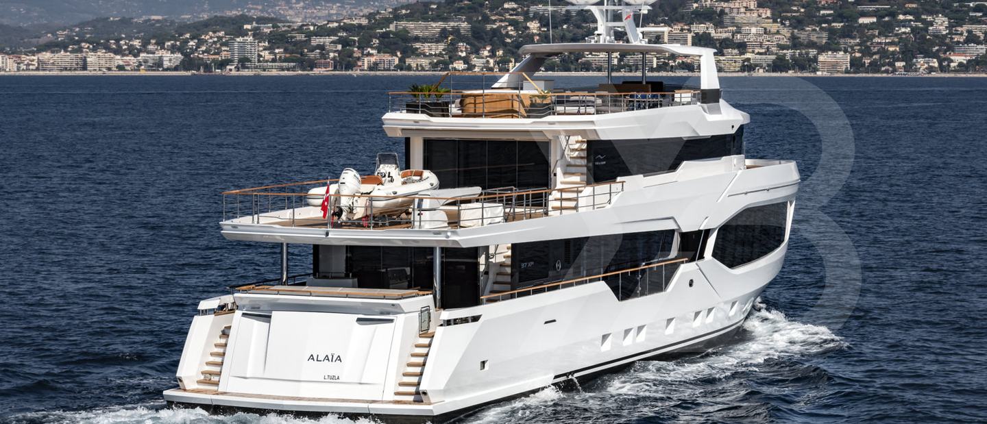 Numarine 37XP Review (2021 Edition) image 3