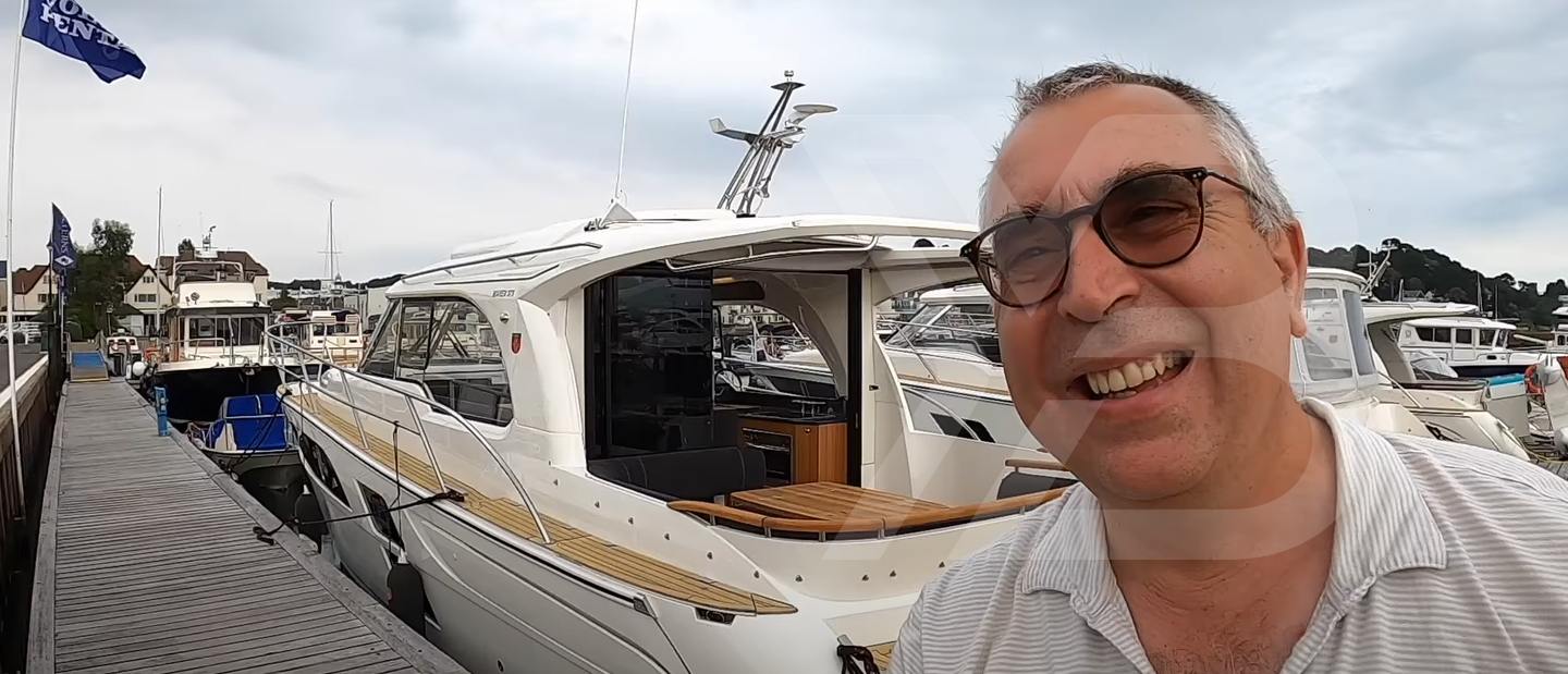 Marex 375  Review (2021 Edition) by Aquaholic image 1