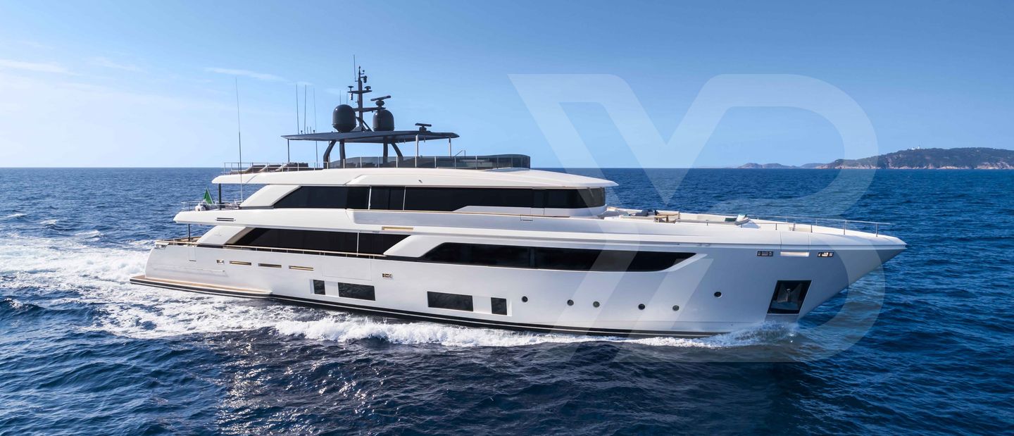 Custom Line Navetta 42 Review (2020 Edition) image 3