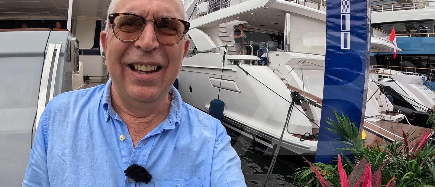 Azimut Grande 27M Review (2021 Edition) by Aquaholic image 1