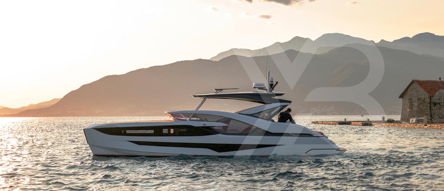 Dominator Midi Illumen M35 Review (2023 Edition) image 1