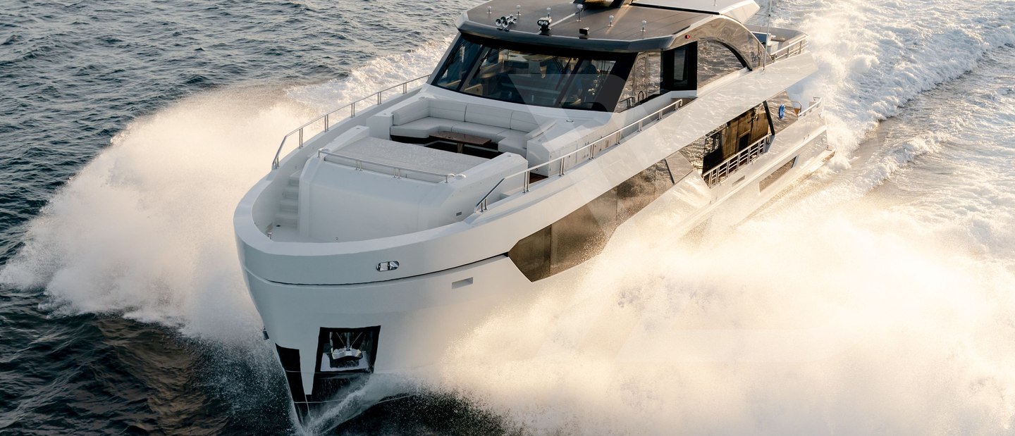 Ocean Alexander 90R Enclosed Review (2019 Edition) image 1