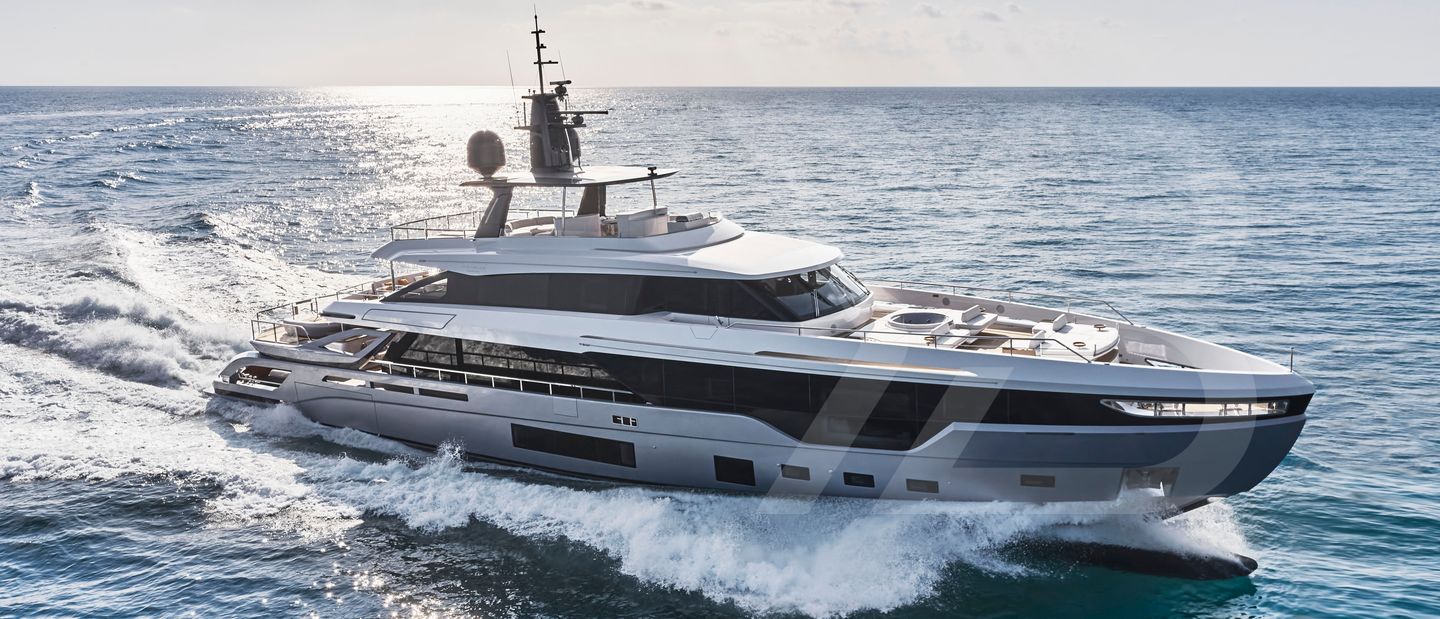 Azimut Grande Trideck Review (2021 Edition) image 1