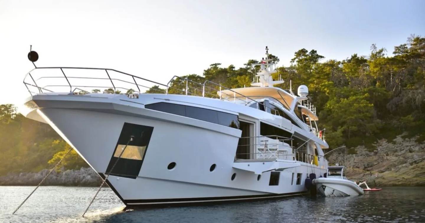 Superyacht Love T at anchor bow view