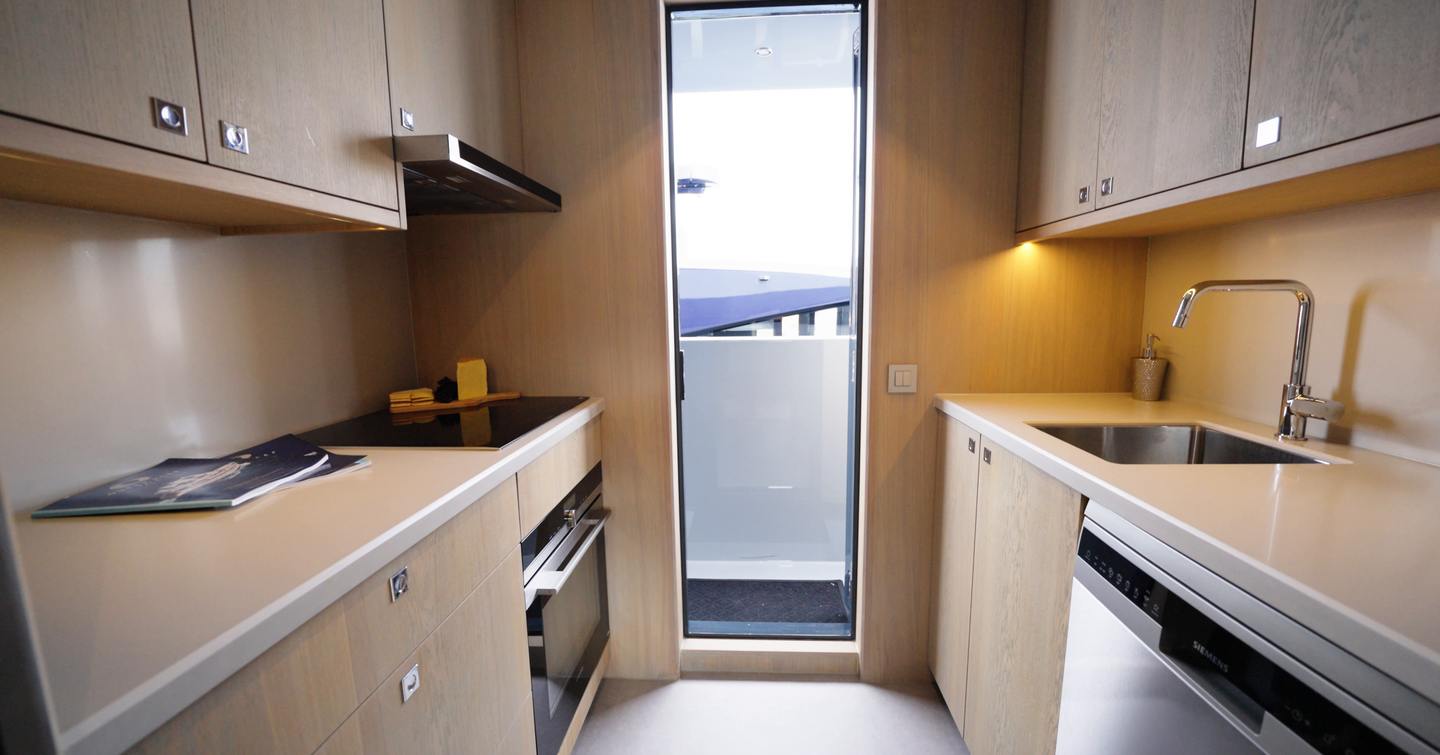 Outer-Reef-Yachts-780-Adventure-Review-galley