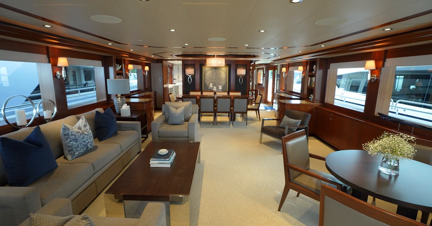 Westport-W130-Review-saloon