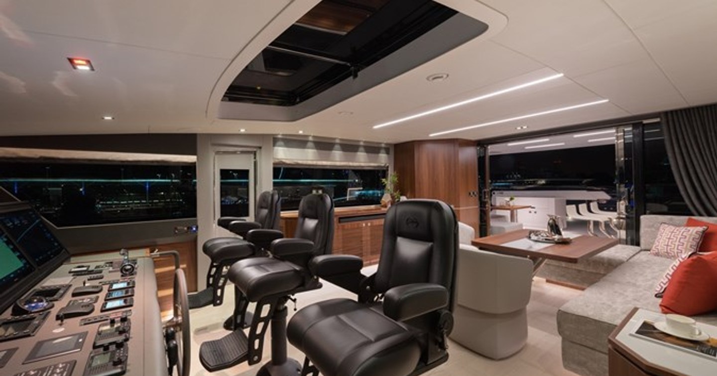 Motor Yacht Genesis' skylounge and pilothouse