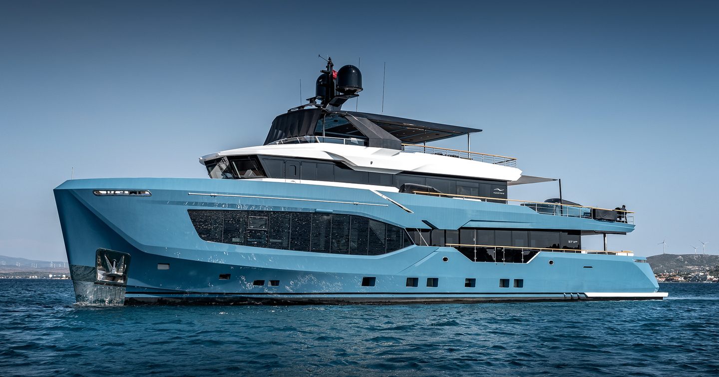 Superyacht Evelyn P at anchor 