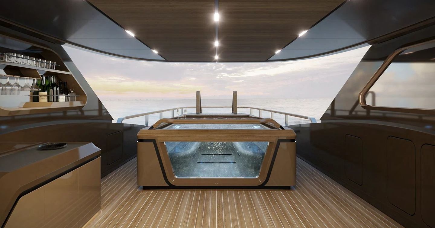 Superyacht Raja² bow with jacuzzi