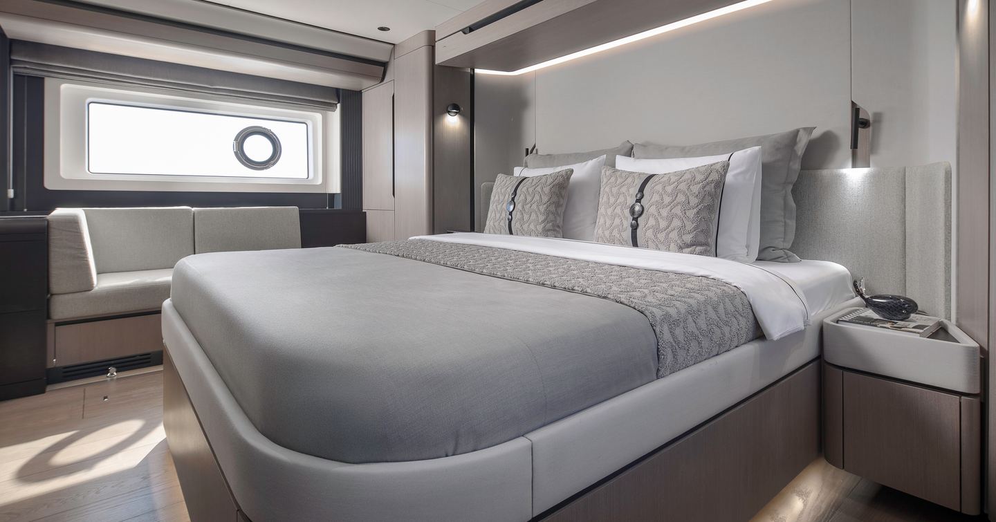 Sirena 60 motor yacht master cabin