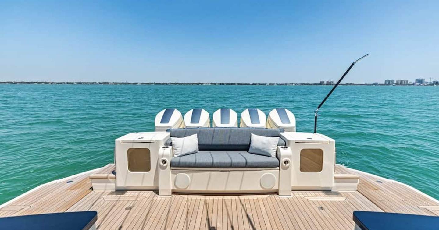 Scout-670-LXS-Review-aft-deck