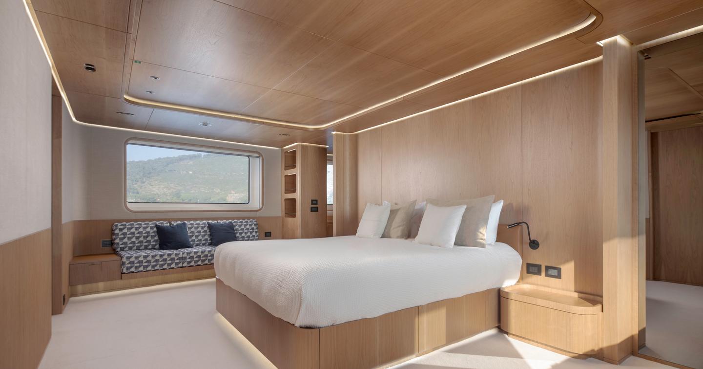 Explorer Yacht Cabana owner's cabin 