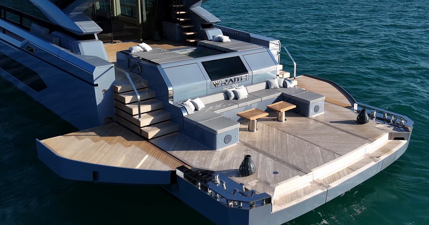 AB-120-Review-aft-deck