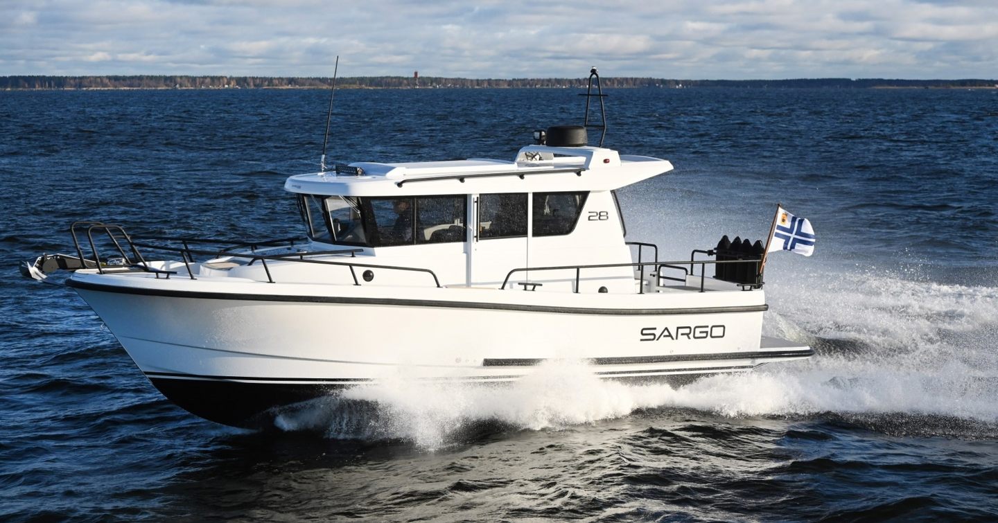 Sargo 28 running shot