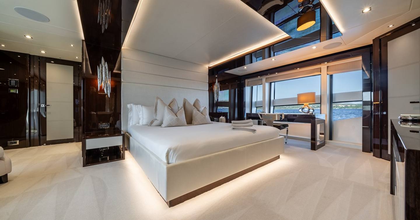 Superyacht Berco Voyager master cabin