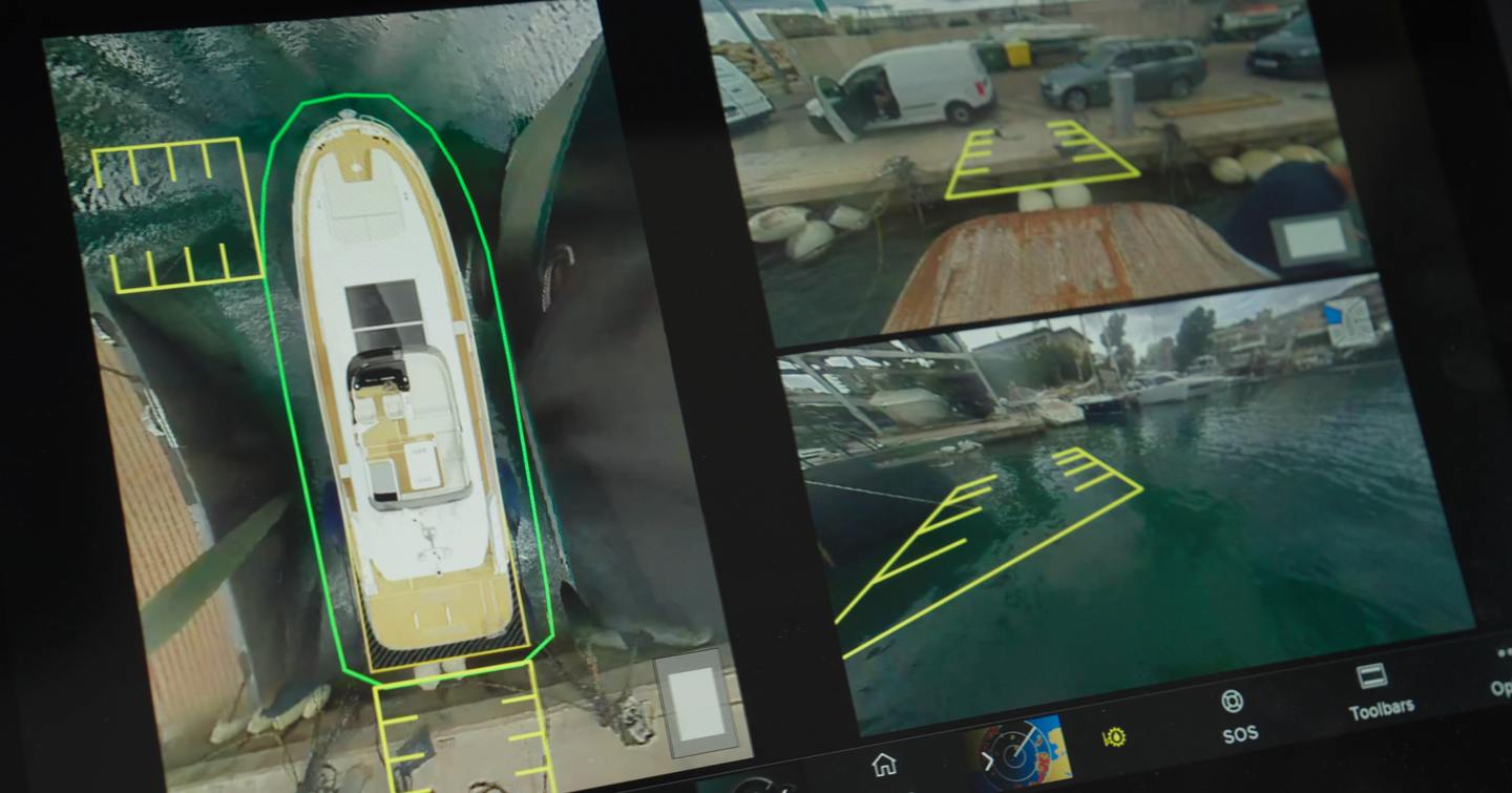 Nimbus-495-Flybridge-Review-berthing-cameras