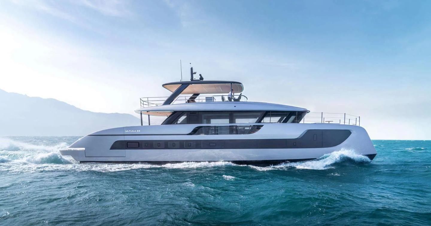 Sunreef Ultima 88 Catamaran Wasabi under way 